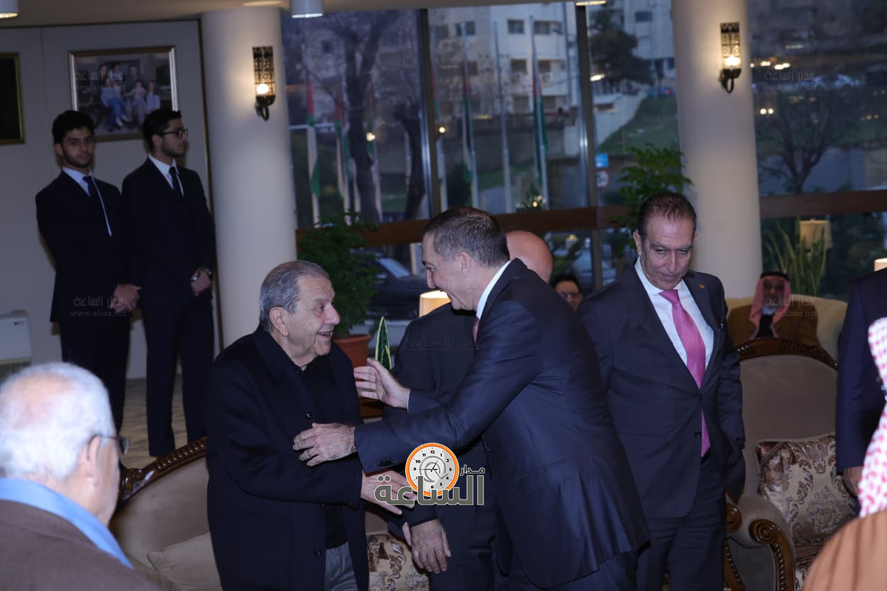 Madar Al-Saa Images 0.598638712758399