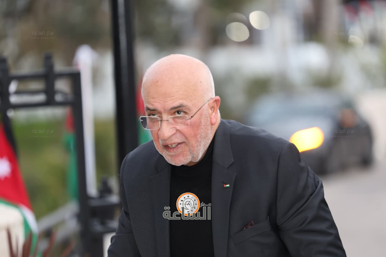 Madar Al-Saa Images 0.008571996583422892