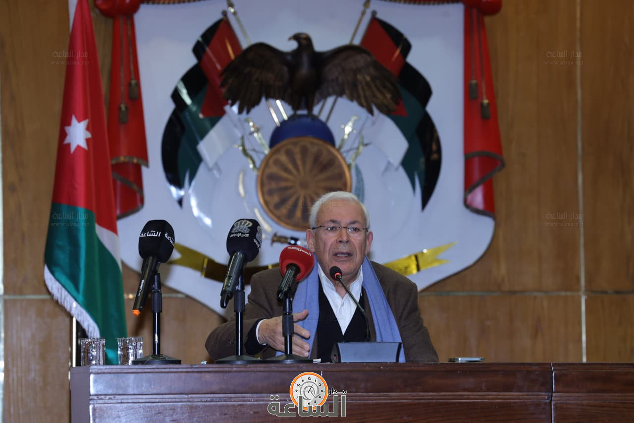 Madar Al-Saa Images 0.294395573399552