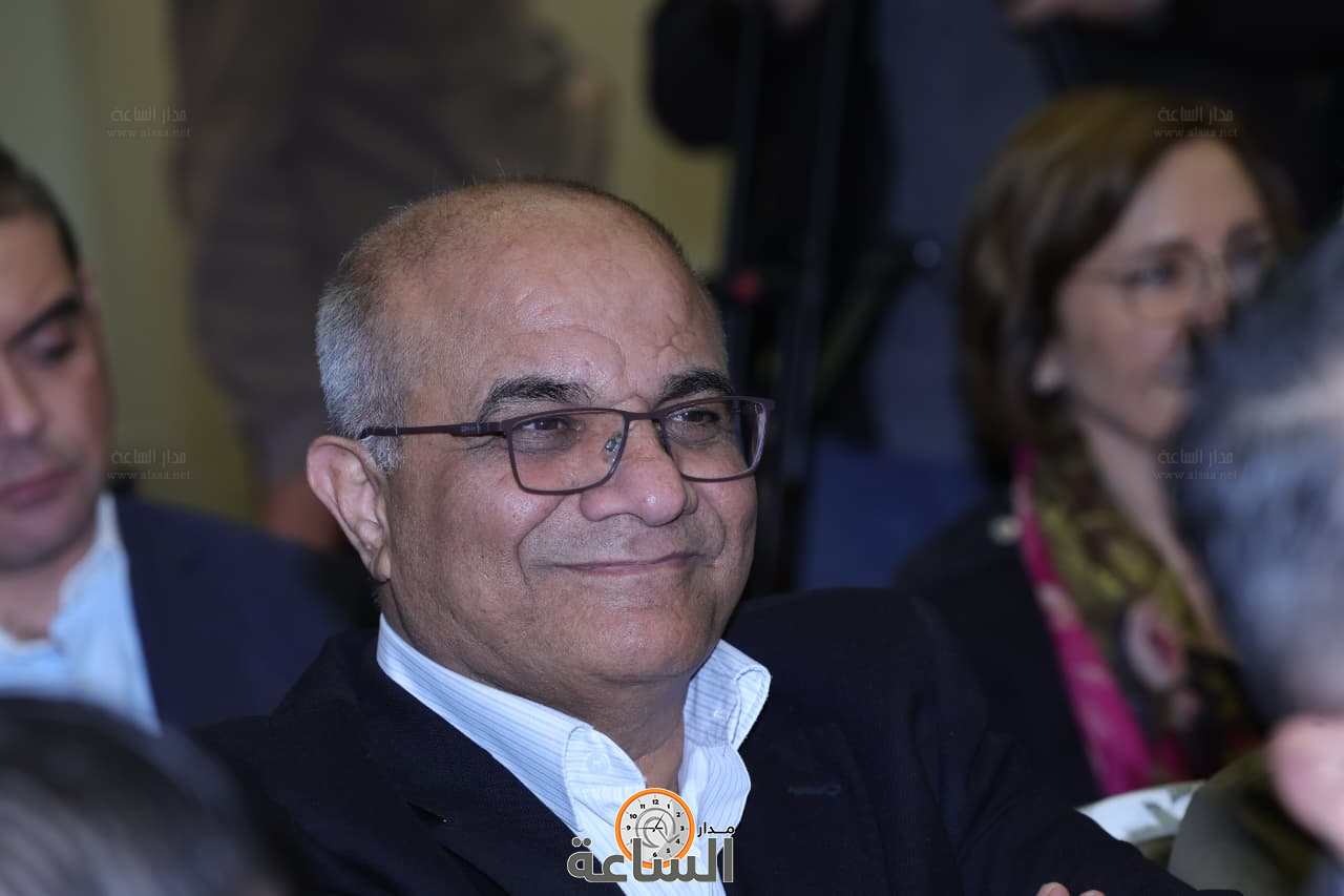 Madar Al-Saa Images 0.7907902764636611