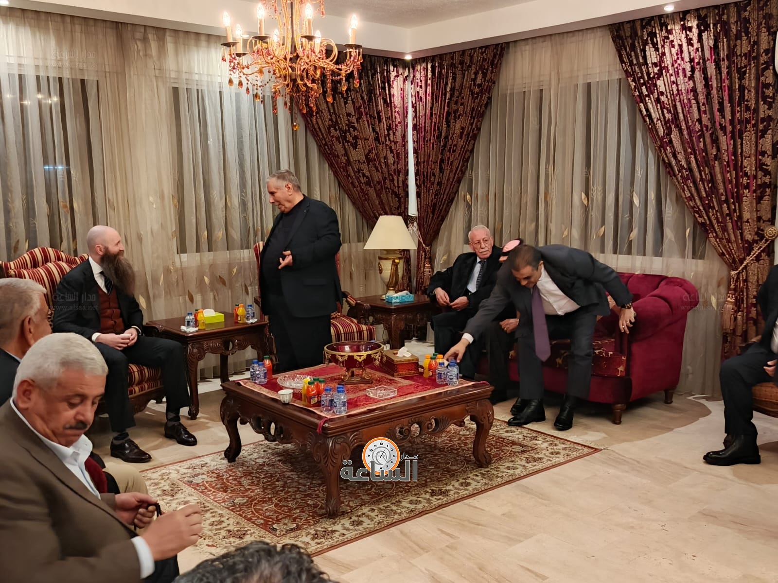 Madar Al-Saa Images 0.34210074106562205