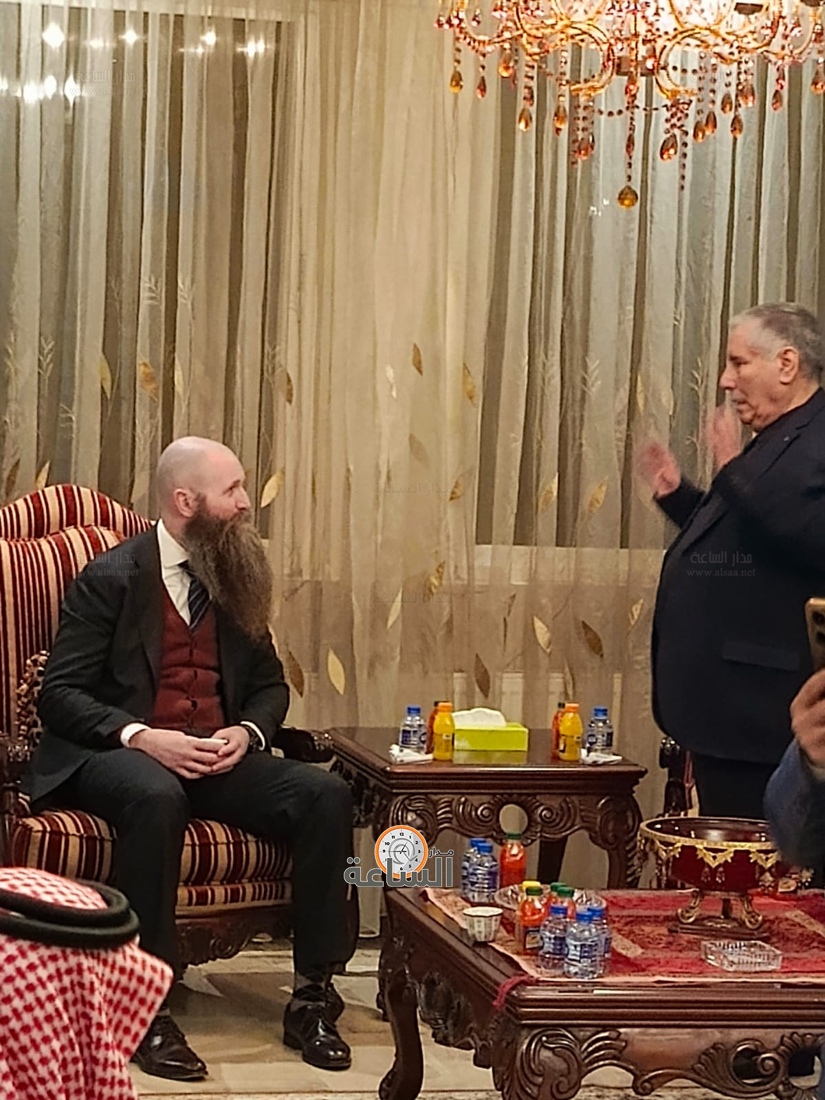 Madar Al-Saa Images 0.7549511423179575