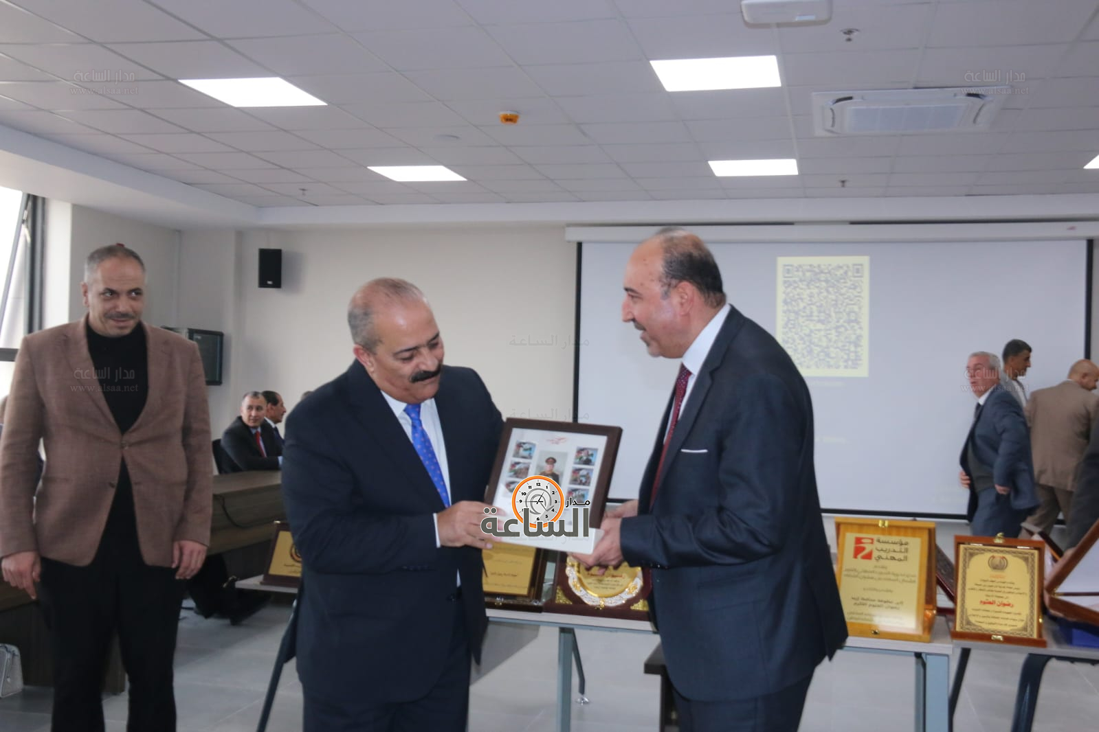 Madar Al-Saa Images 0.5347103860187814