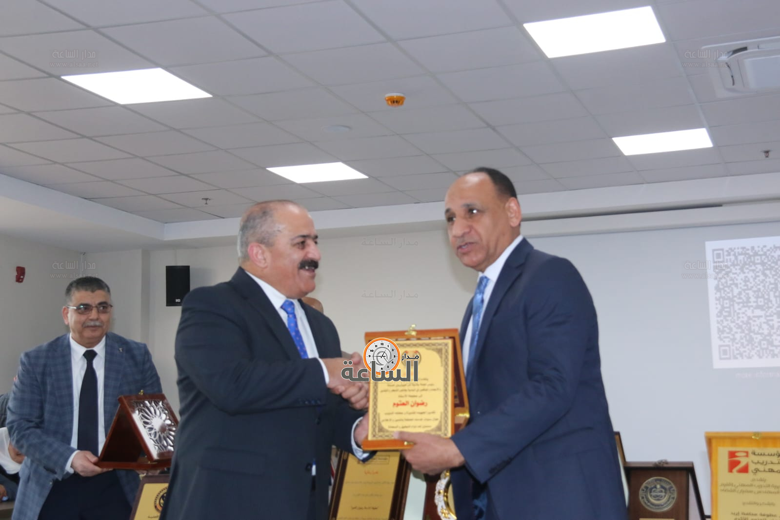 Madar Al-Saa Images 0.41943349444561084