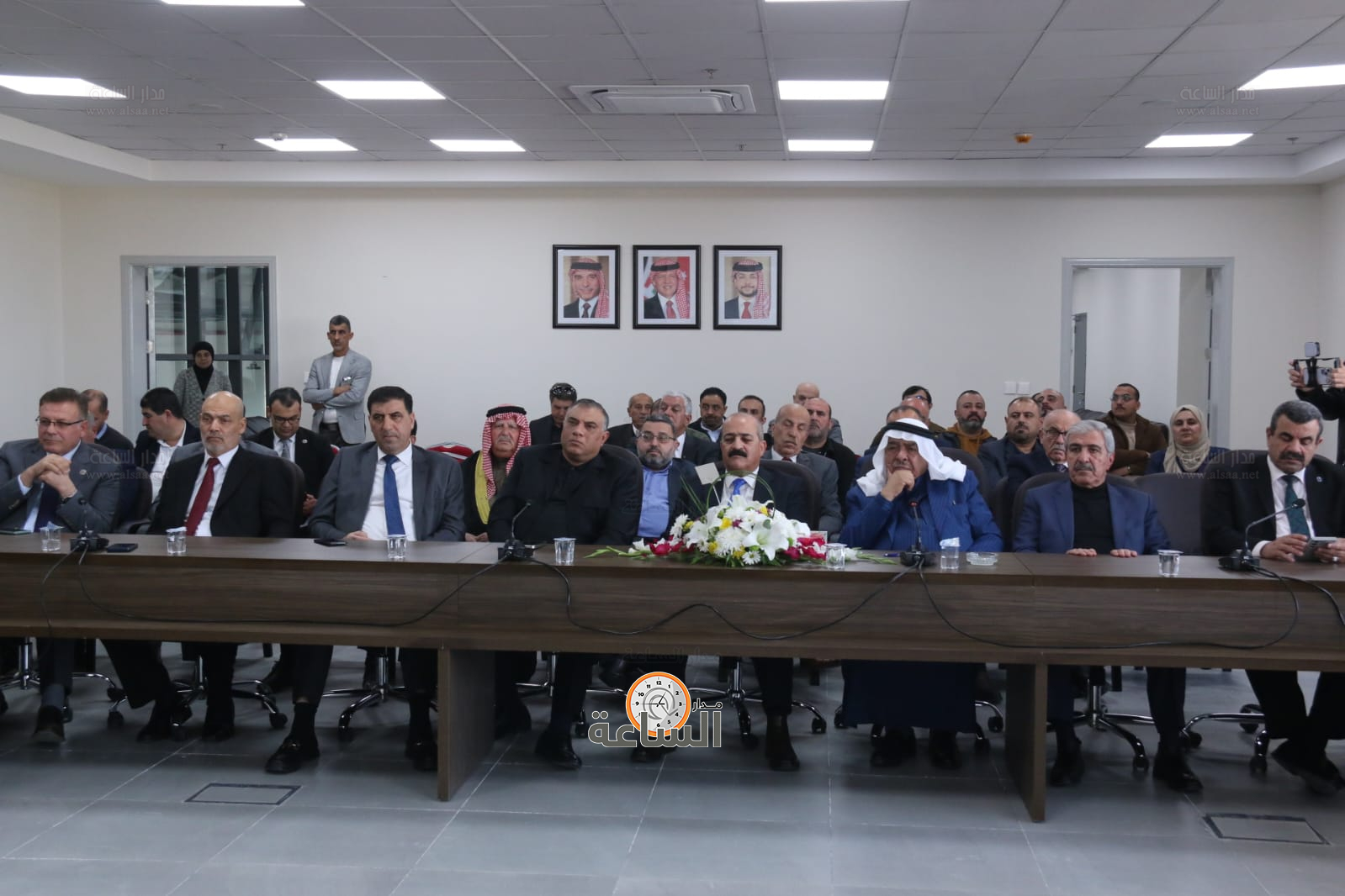 Madar Al-Saa Images 0.3816235649472015