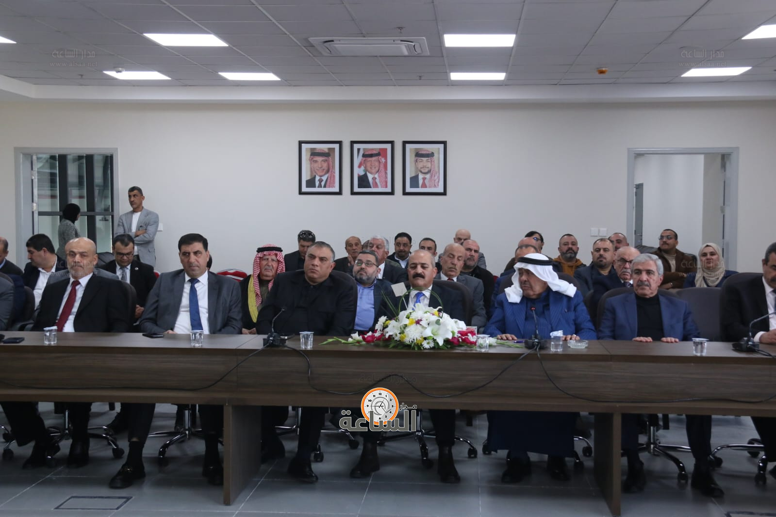 Madar Al-Saa Images 0.8153955835599015