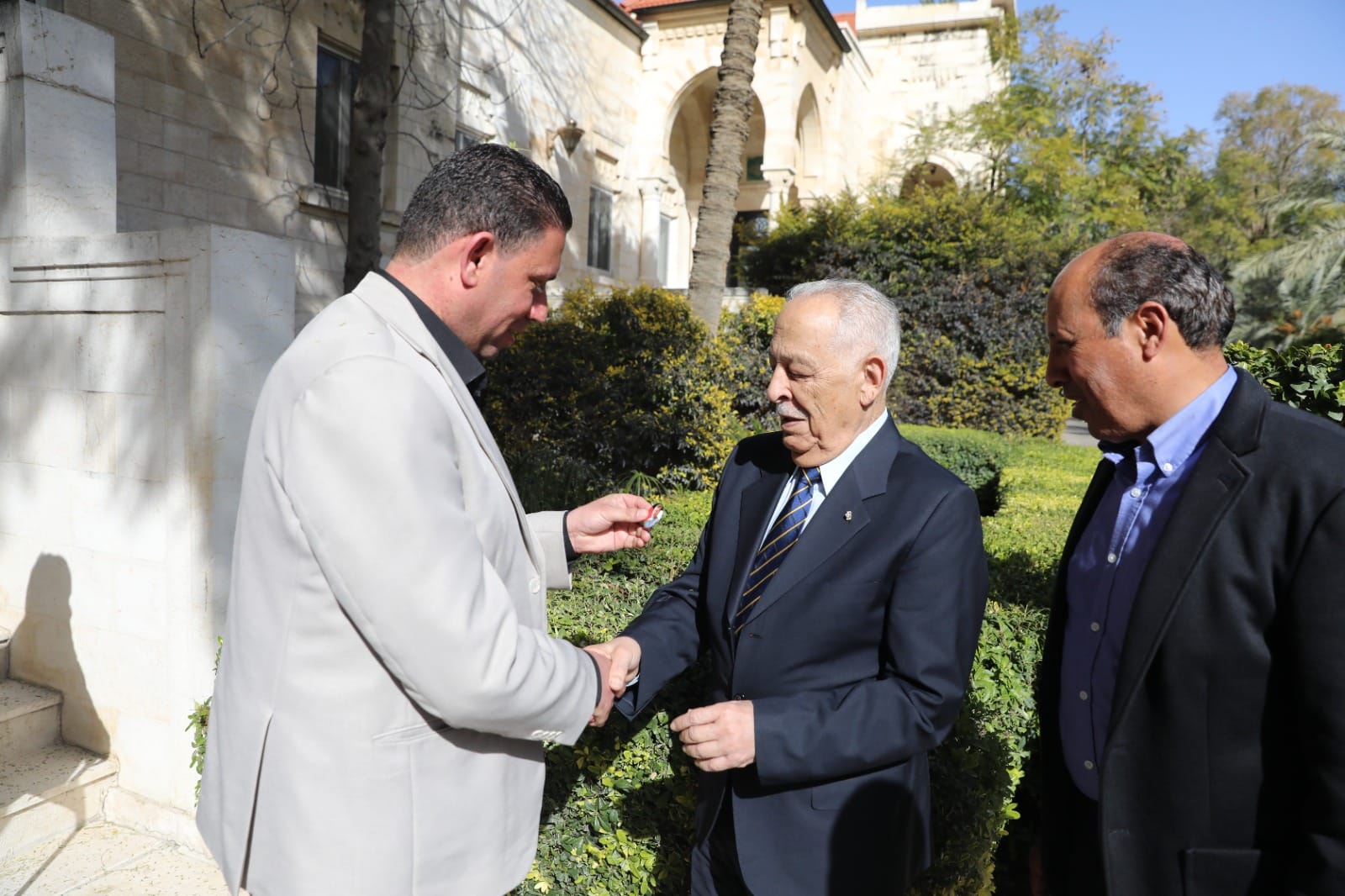 Madar Al-Saa Images 0.34248024186756365