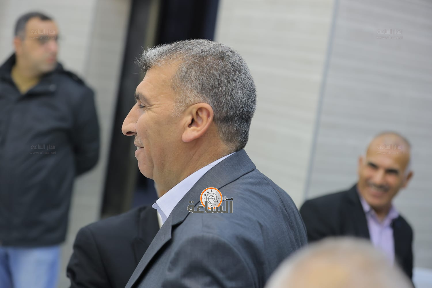 Madar Al-Saa Images 0.917247884999359