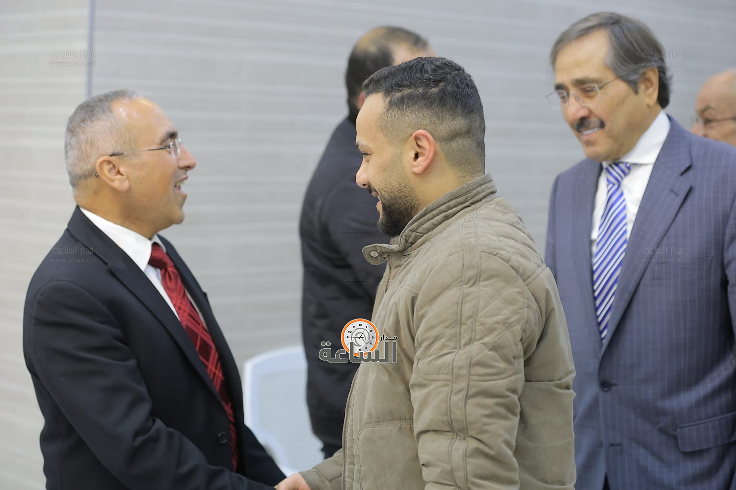 Madar Al-Saa Images 0.2729566118875656