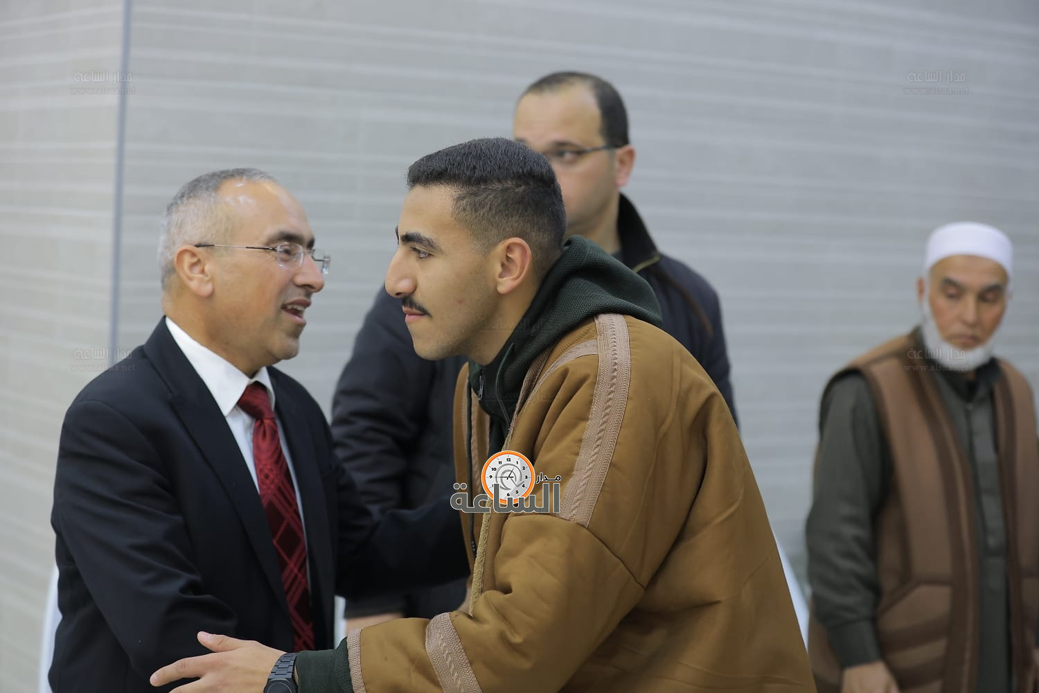 Madar Al-Saa Images 0.5721785212027097