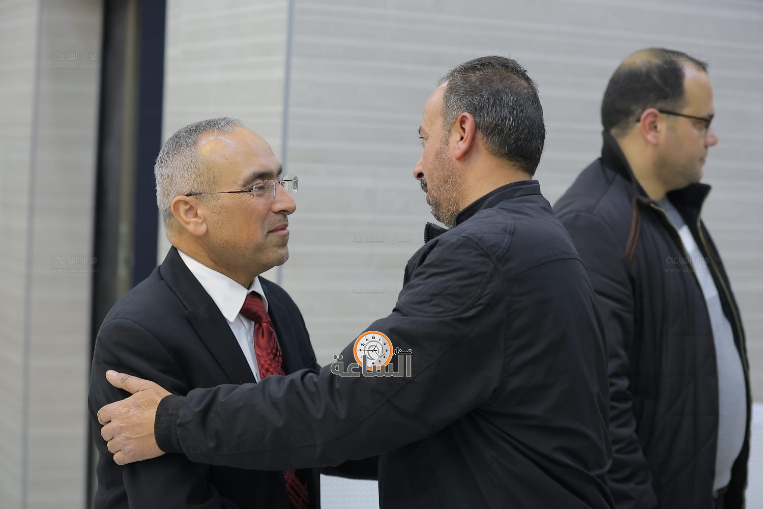 Madar Al-Saa Images 0.3911480315143303