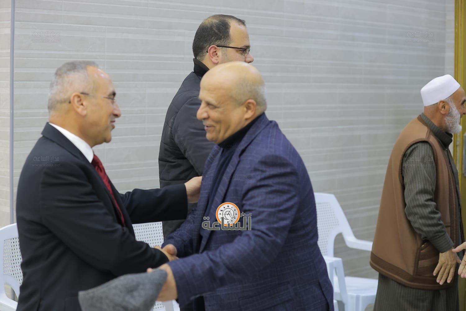 Madar Al-Saa Images 0.8523344192579008