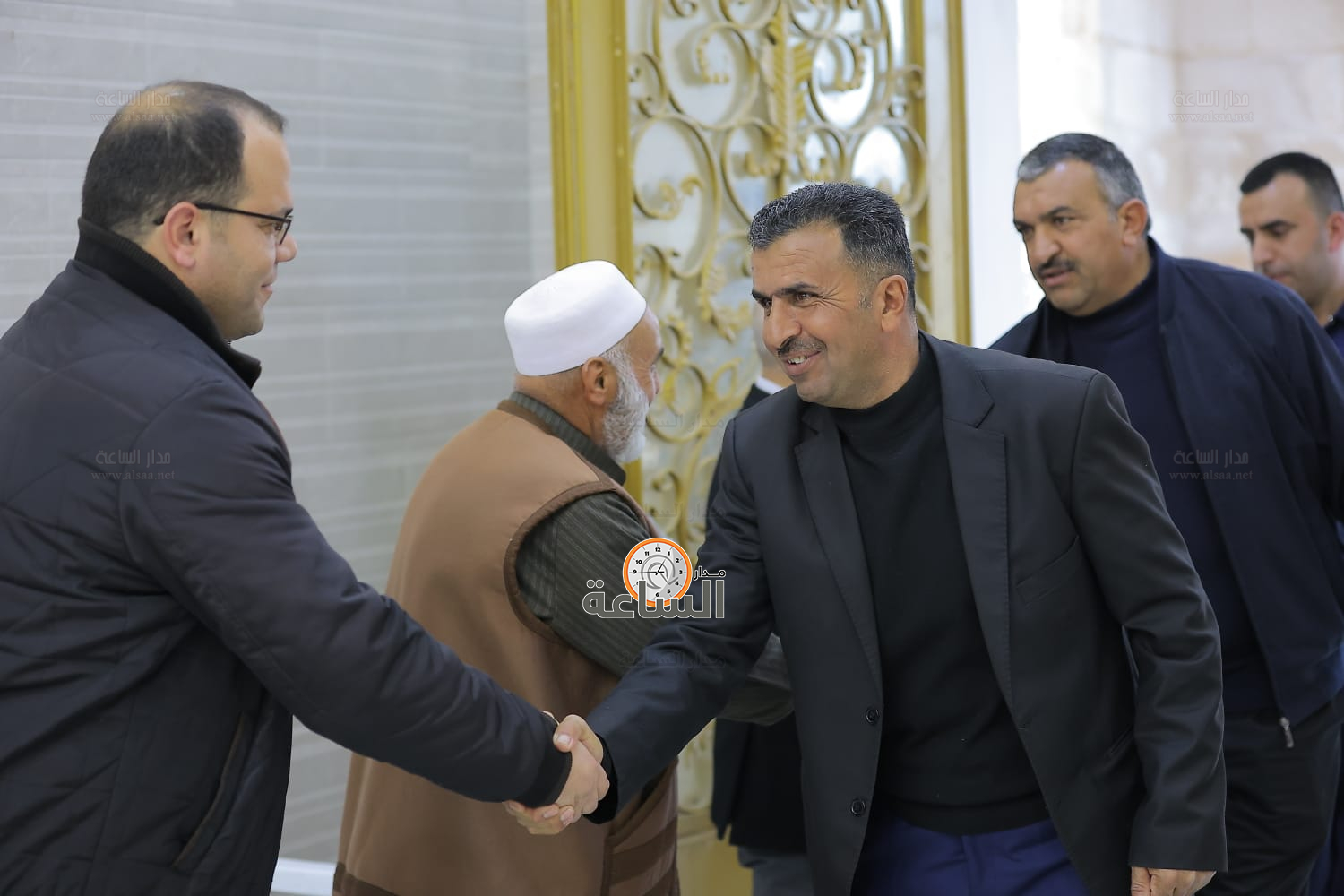 Madar Al-Saa Images 0.534748558667615