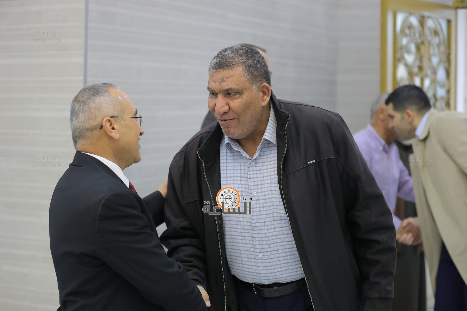 Madar Al-Saa Images 0.3268183977509729