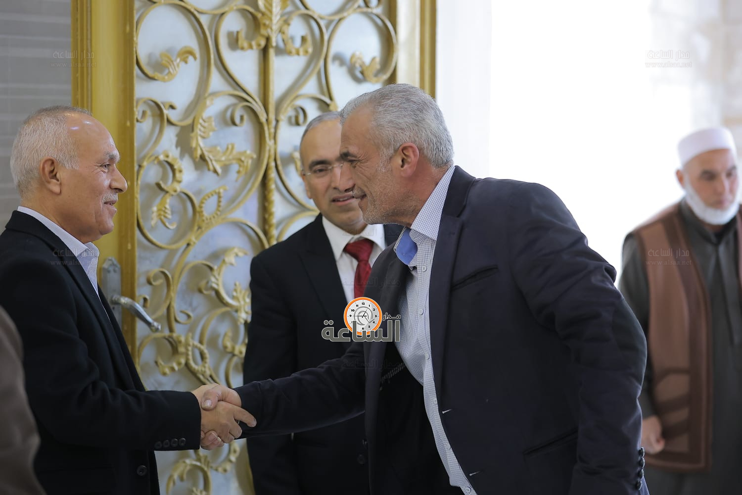 Madar Al-Saa Images 0.9840460775360609