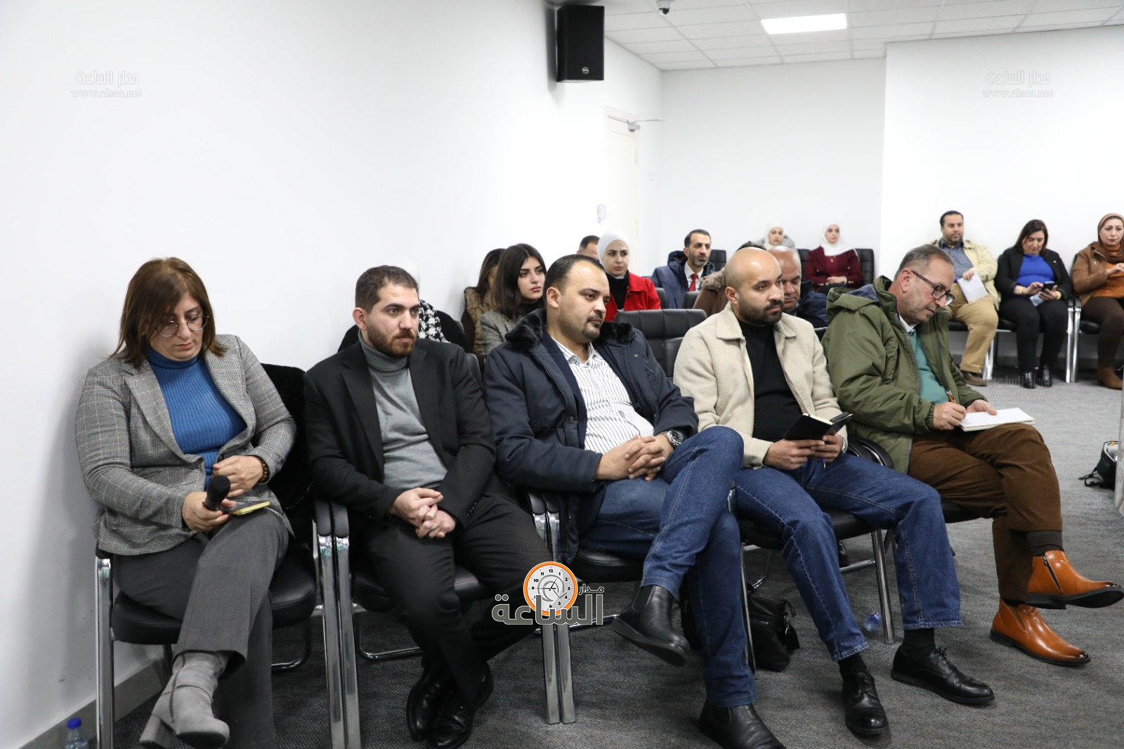 Madar Al-Saa Images 0.9219687262615942