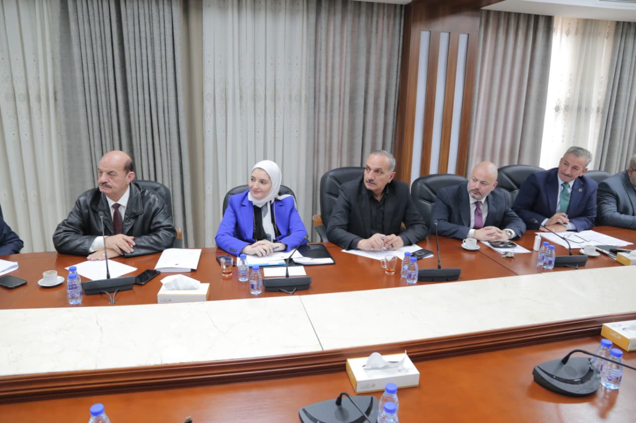 Madar Al-Saa Images 0.8420658299164606