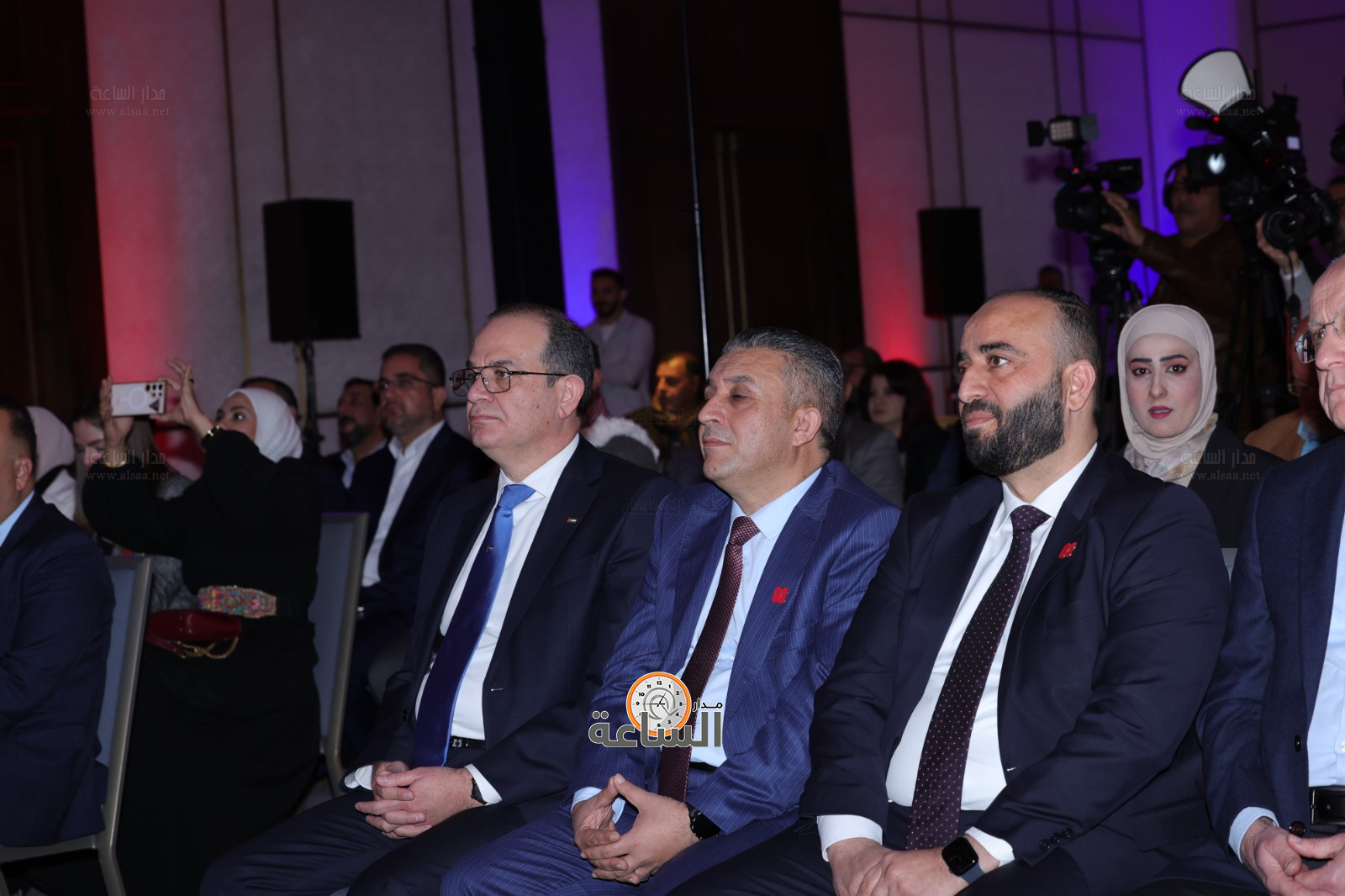 Madar Al-Saa Images 0.33787607346163107