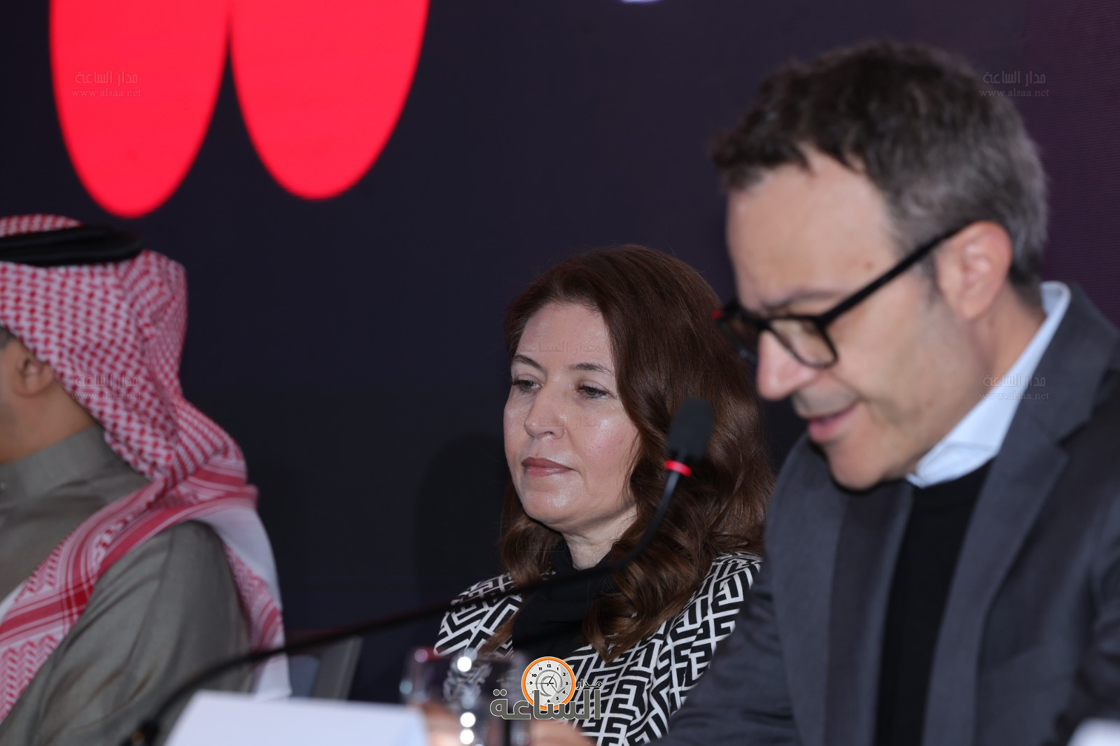 Madar Al-Saa Images 0.8341212448543929