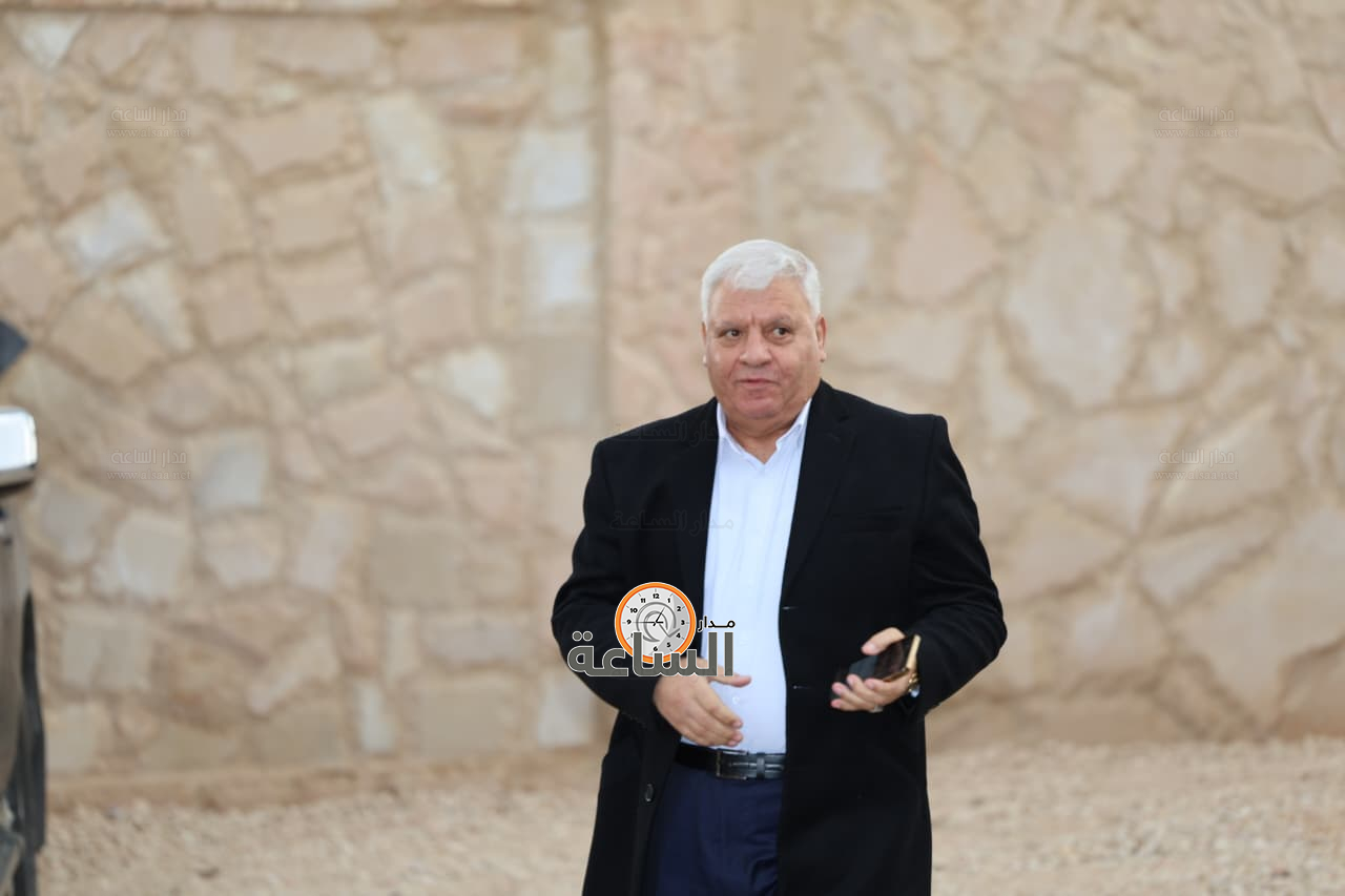 Madar Al-Saa Images 0.46138215584815856