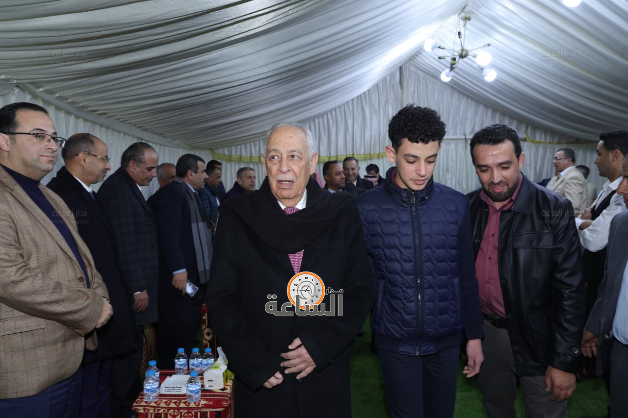 Madar Al-Saa Images 0.4516089110501451