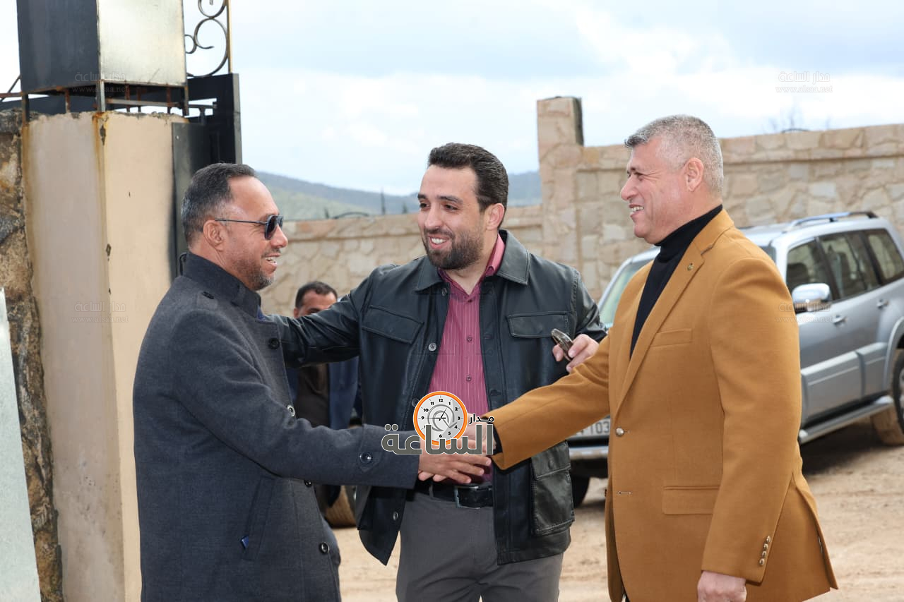 Madar Al-Saa Images 0.9311468898930143