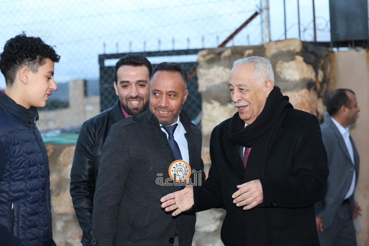 Madar Al-Saa Images 0.2527268411733282