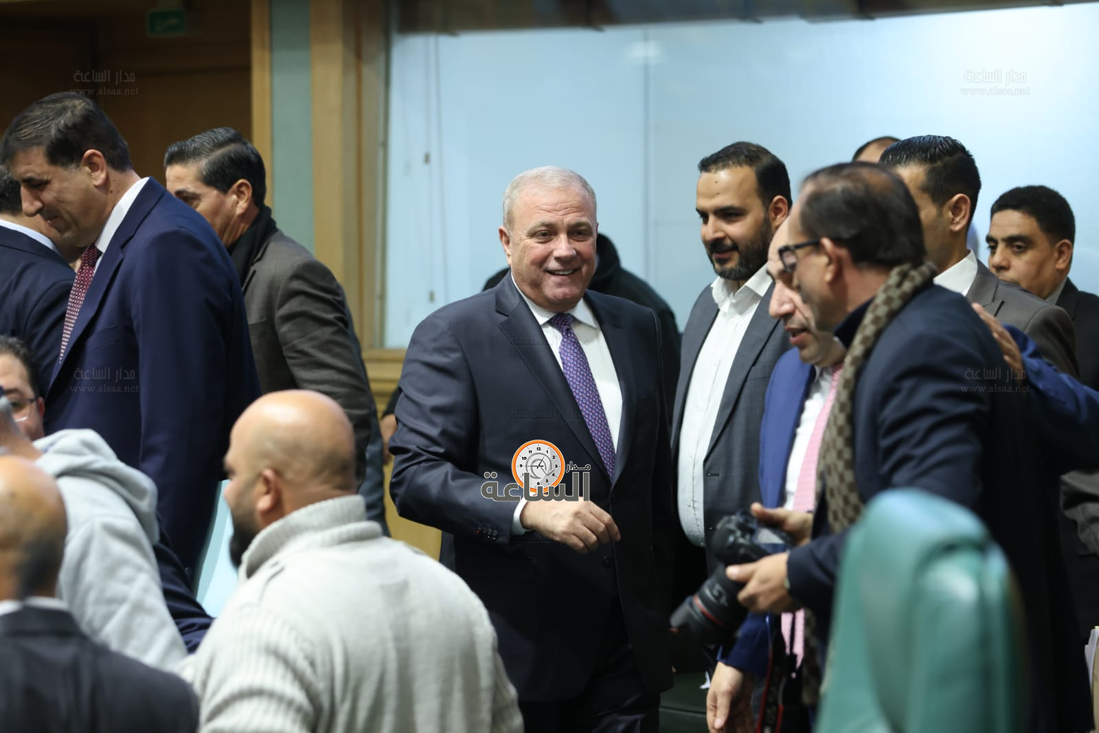 Madar Al-Saa Images 0.5401570603431513