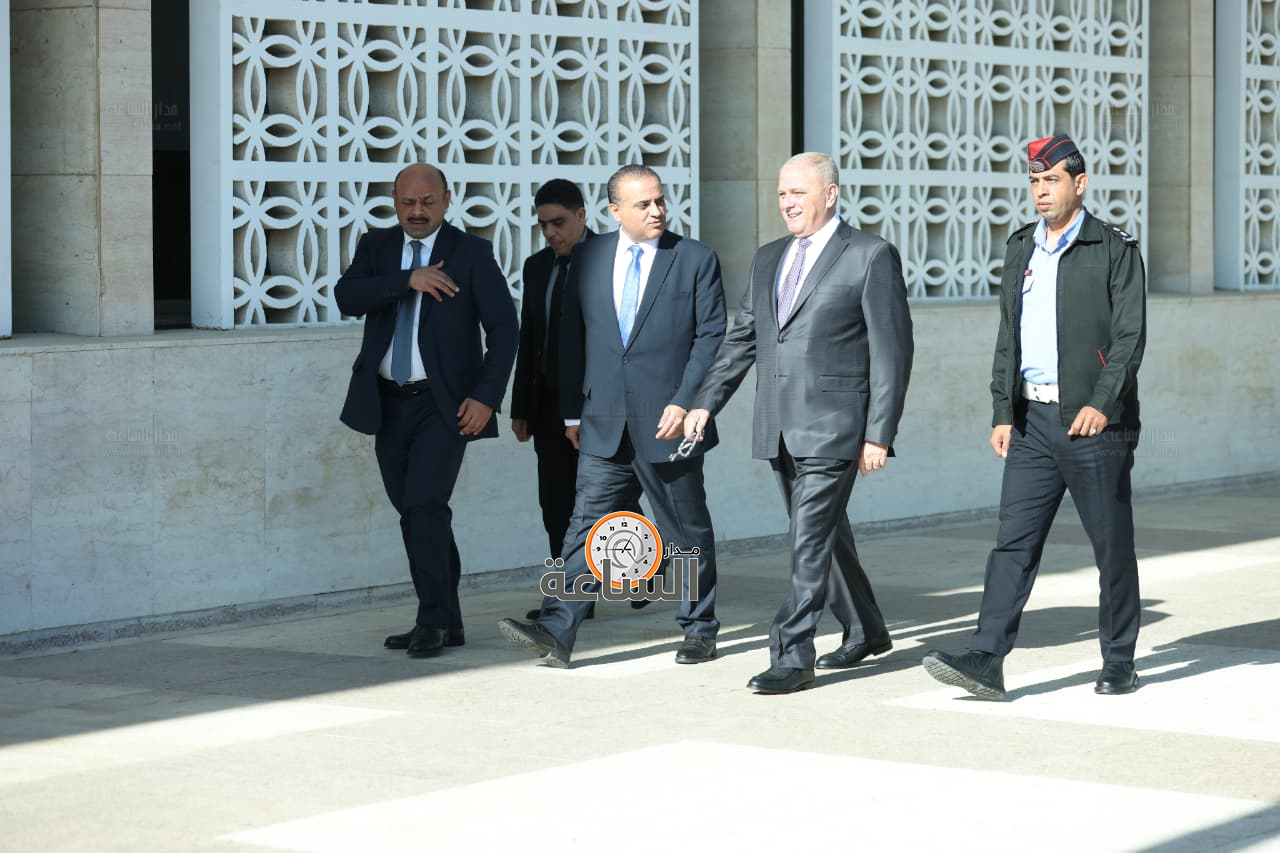 Madar Al-Saa Images 0.33889295840509426