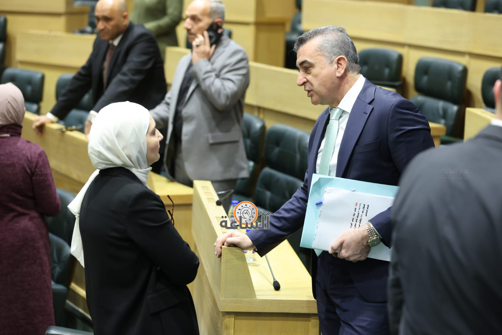 Madar Al-Saa Images 0.7110492832666732