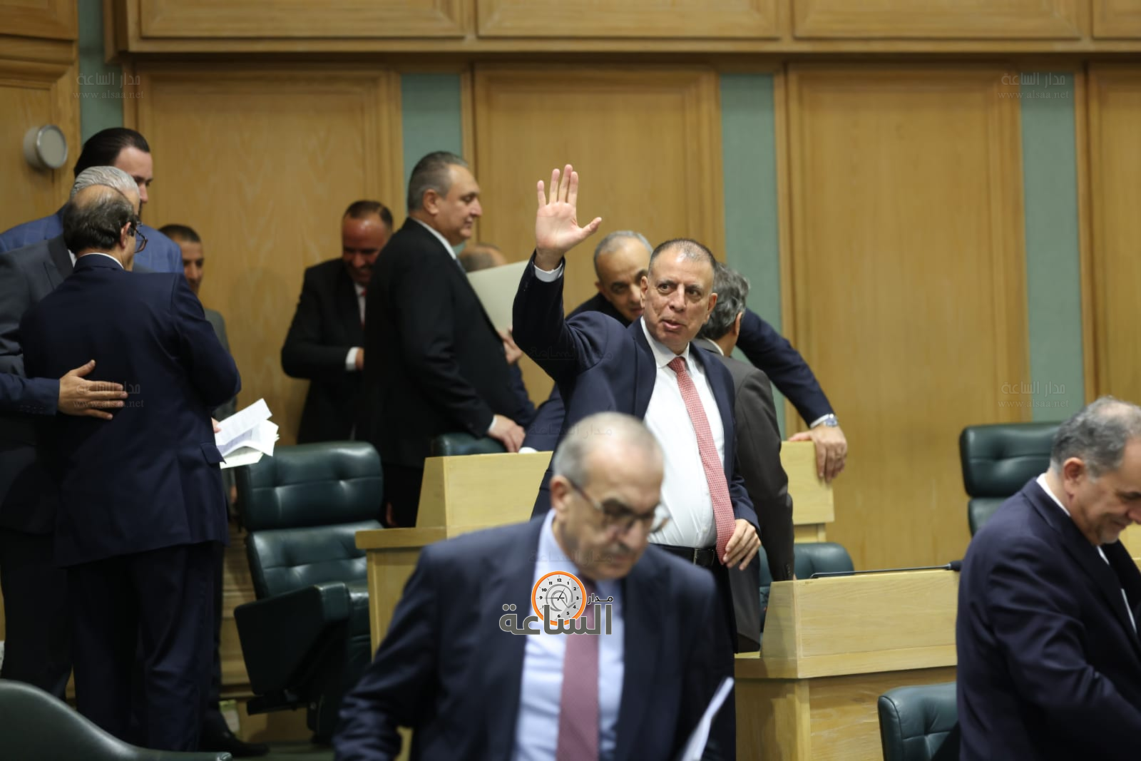 Madar Al-Saa Images 0.7292072993078679