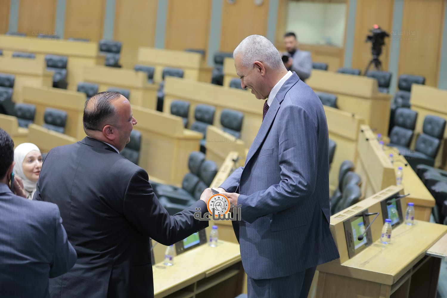 Madar Al-Saa Images 0.7222842733922048