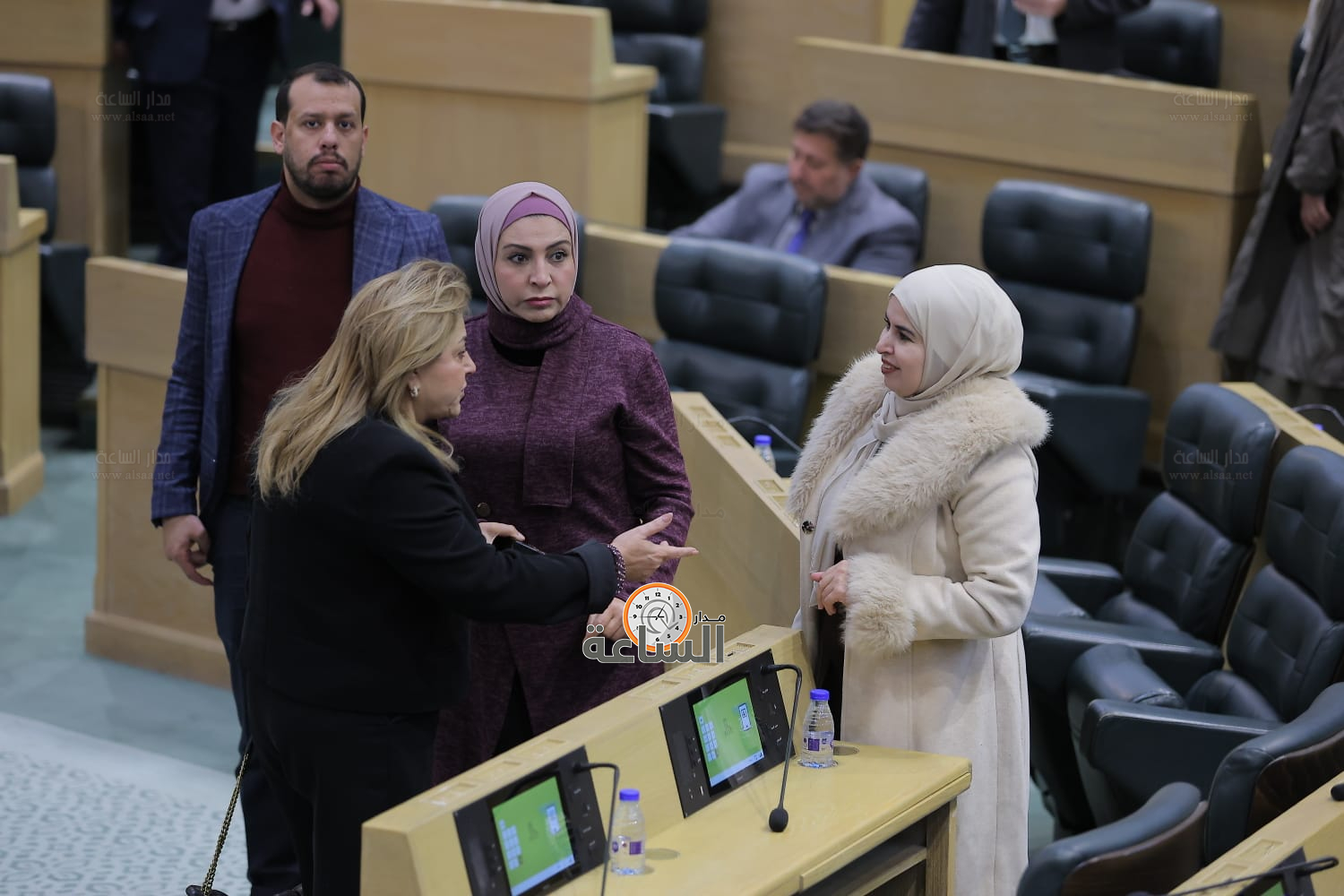 Madar Al-Saa Images 0.03914241755141157