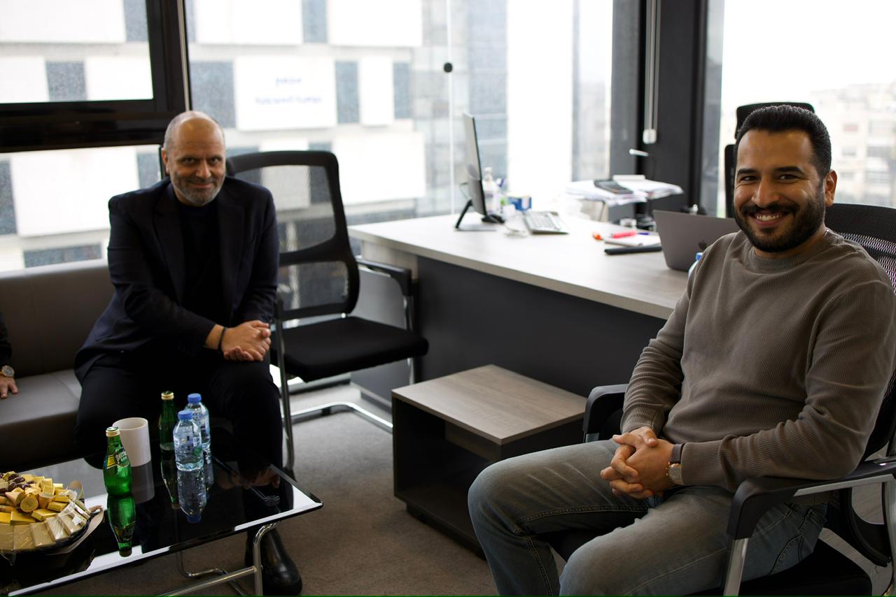 Madar Al-Saa Images 0.5548887720281092