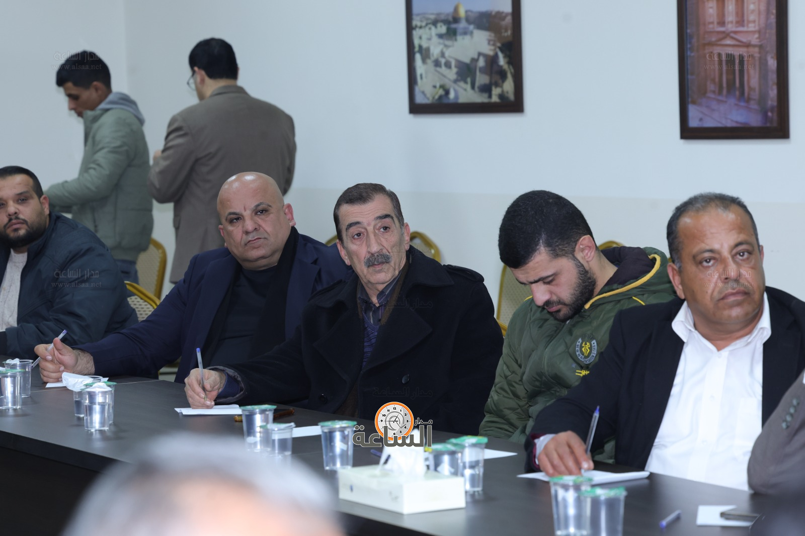 Madar Al-Saa Images 0.39357253948287474