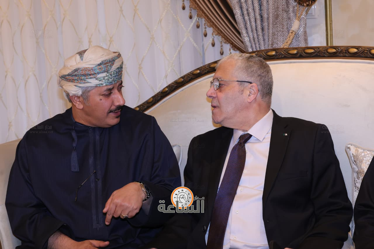 Madar Al-Saa Images 0.4540208213772873