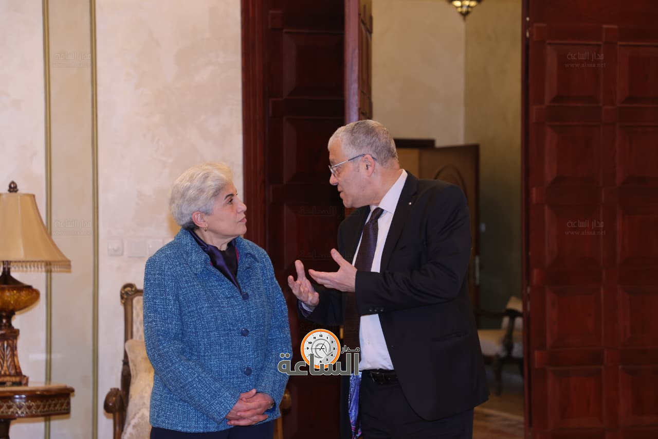 Madar Al-Saa Images 0.46441987079521085