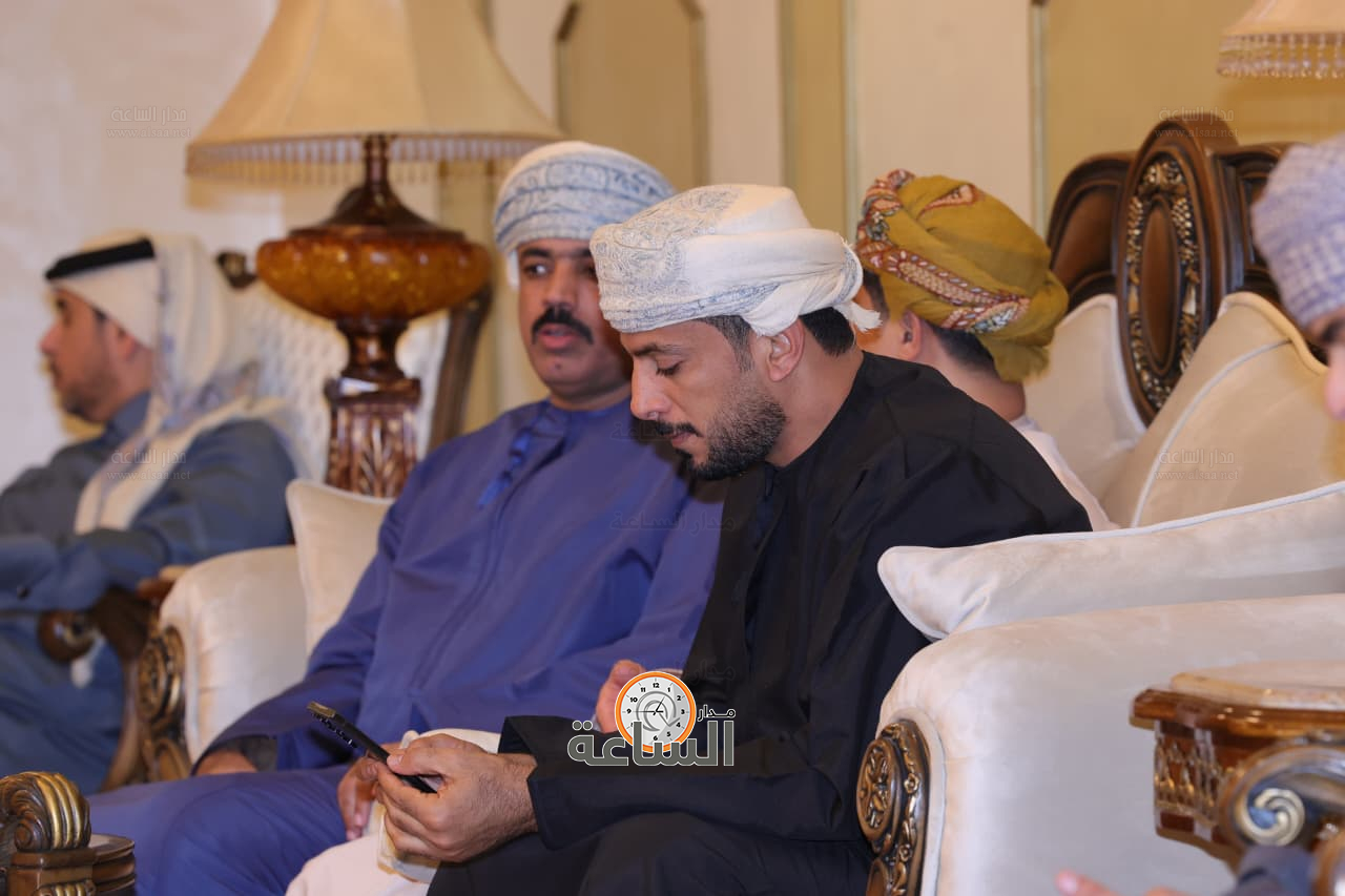 Madar Al-Saa Images 0.474693577603035