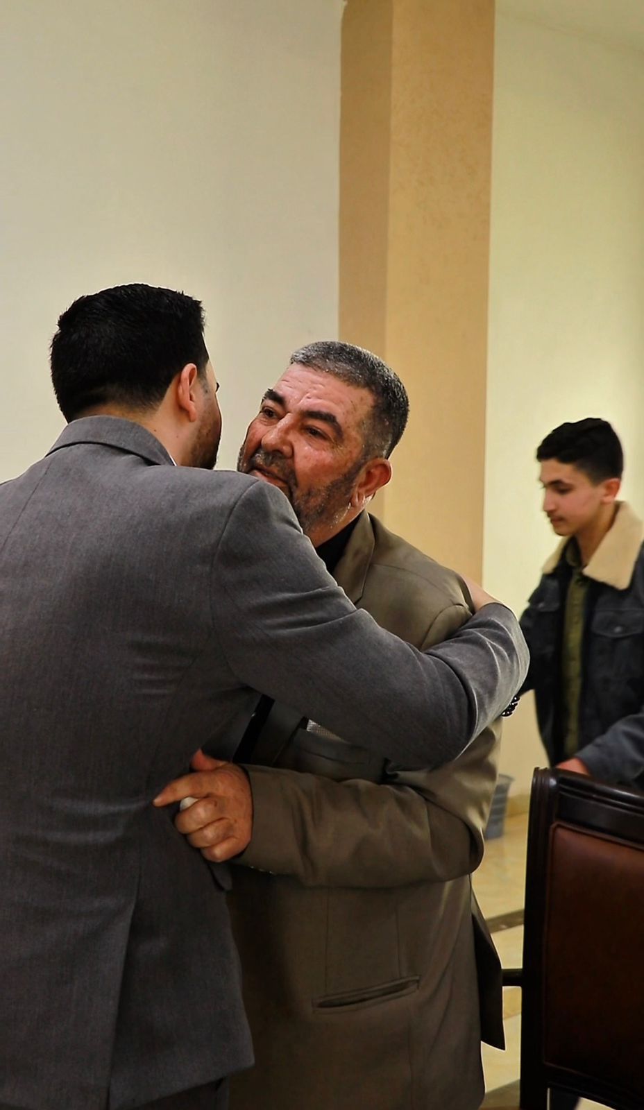 Madar Al-Saa Images 0.16188908160097126