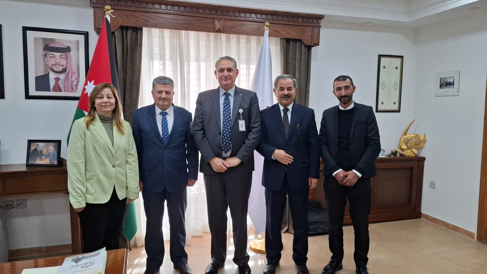 Madar Al-Saa Images 0.7226458924761276