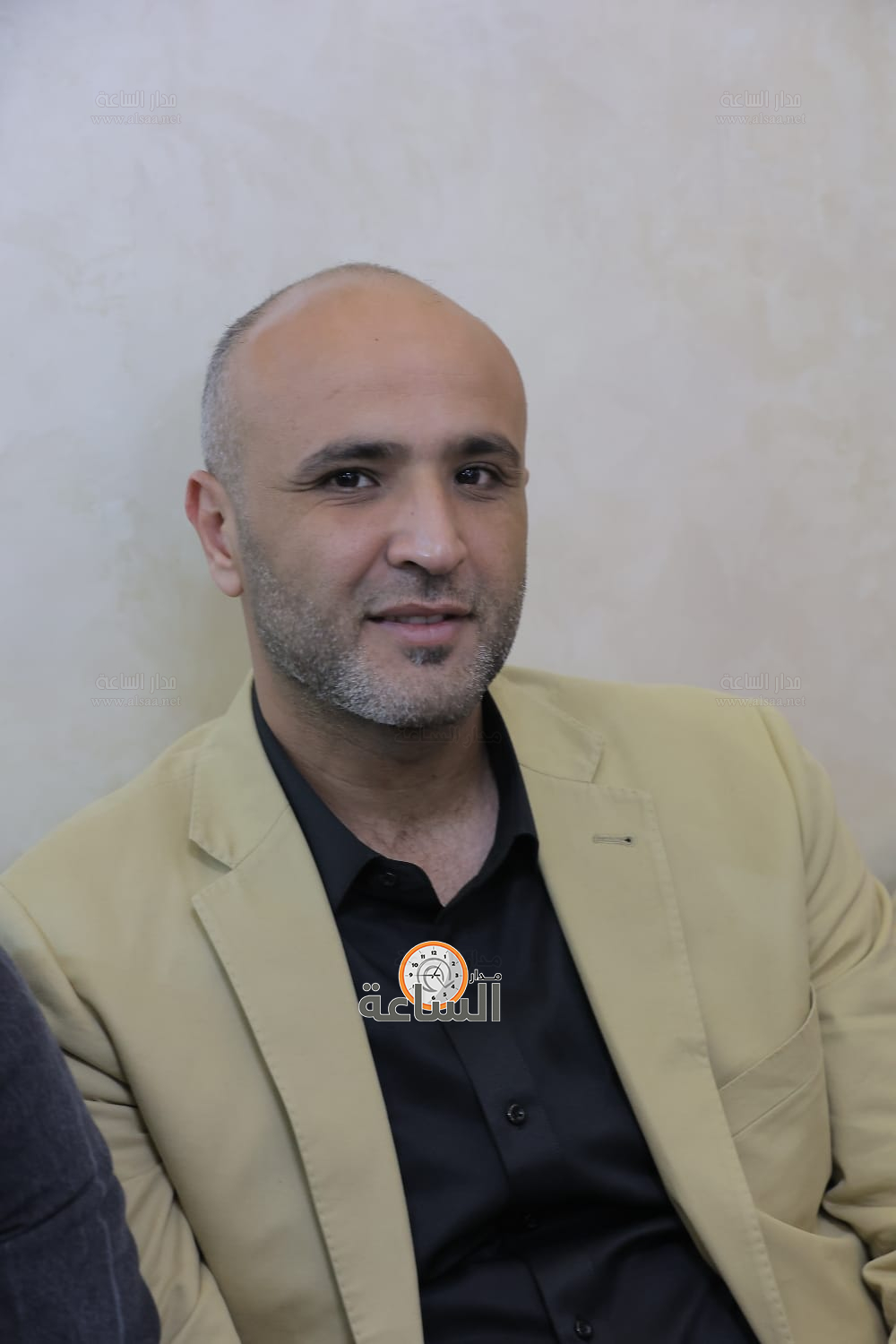 Madar Al-Saa Images 0.7480010240137518