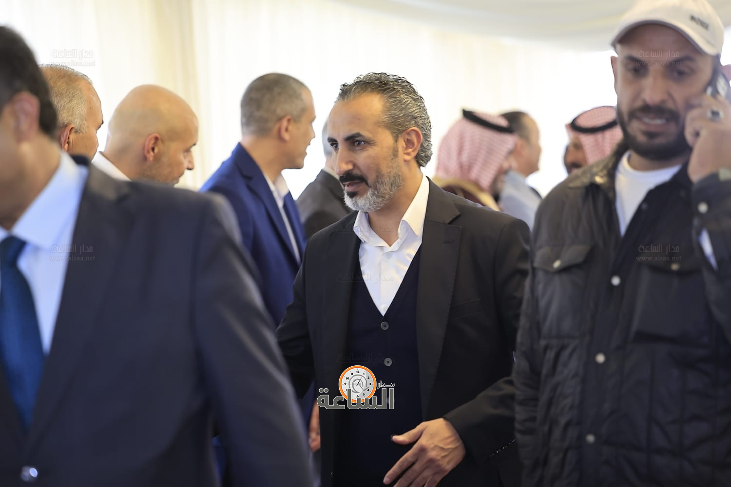 Madar Al-Saa Images 0.8419535932211025