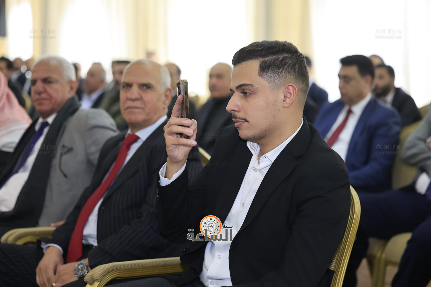 Madar Al-Saa Images 0.8308328997887146