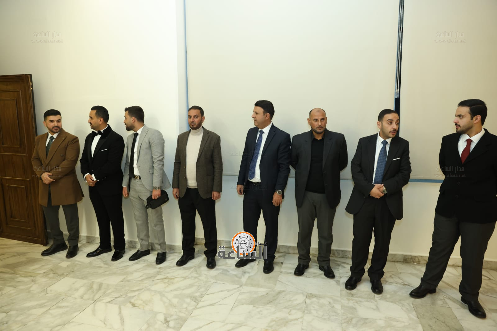 Madar Al-Saa Images 0.4177683083693877