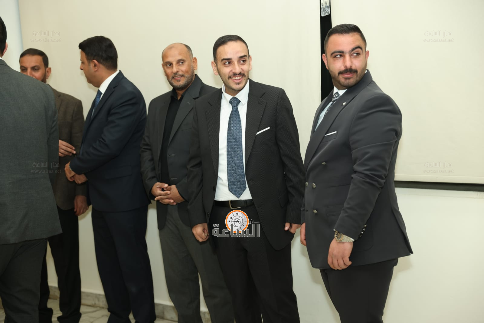 Madar Al-Saa Images 0.717756017046032