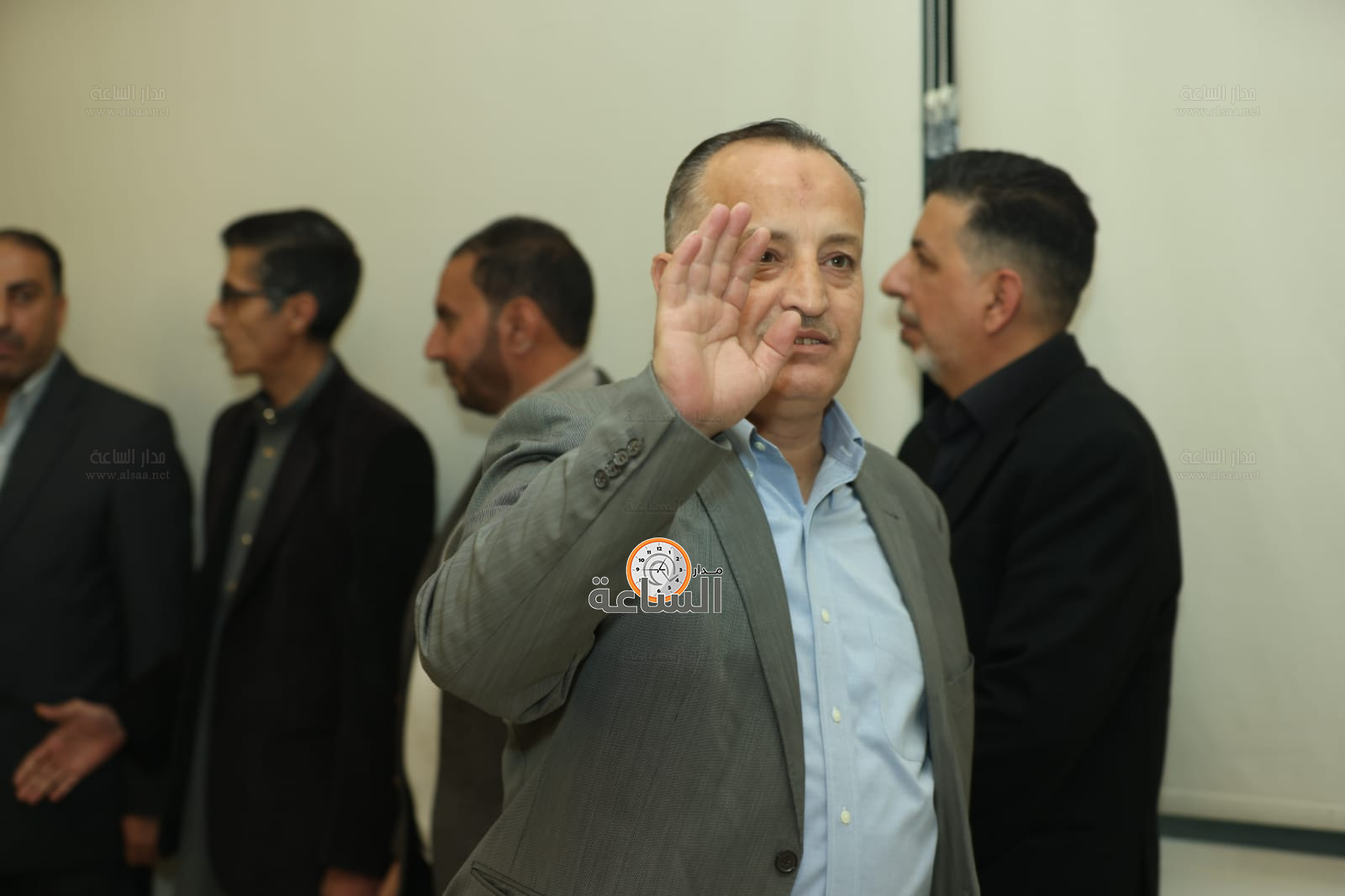 Madar Al-Saa Images 0.14515677186012876