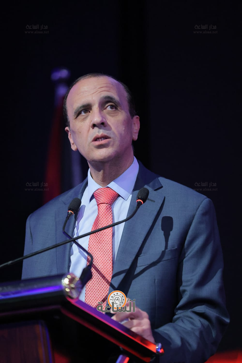 Madar Al-Saa Images 0.40855454891044374