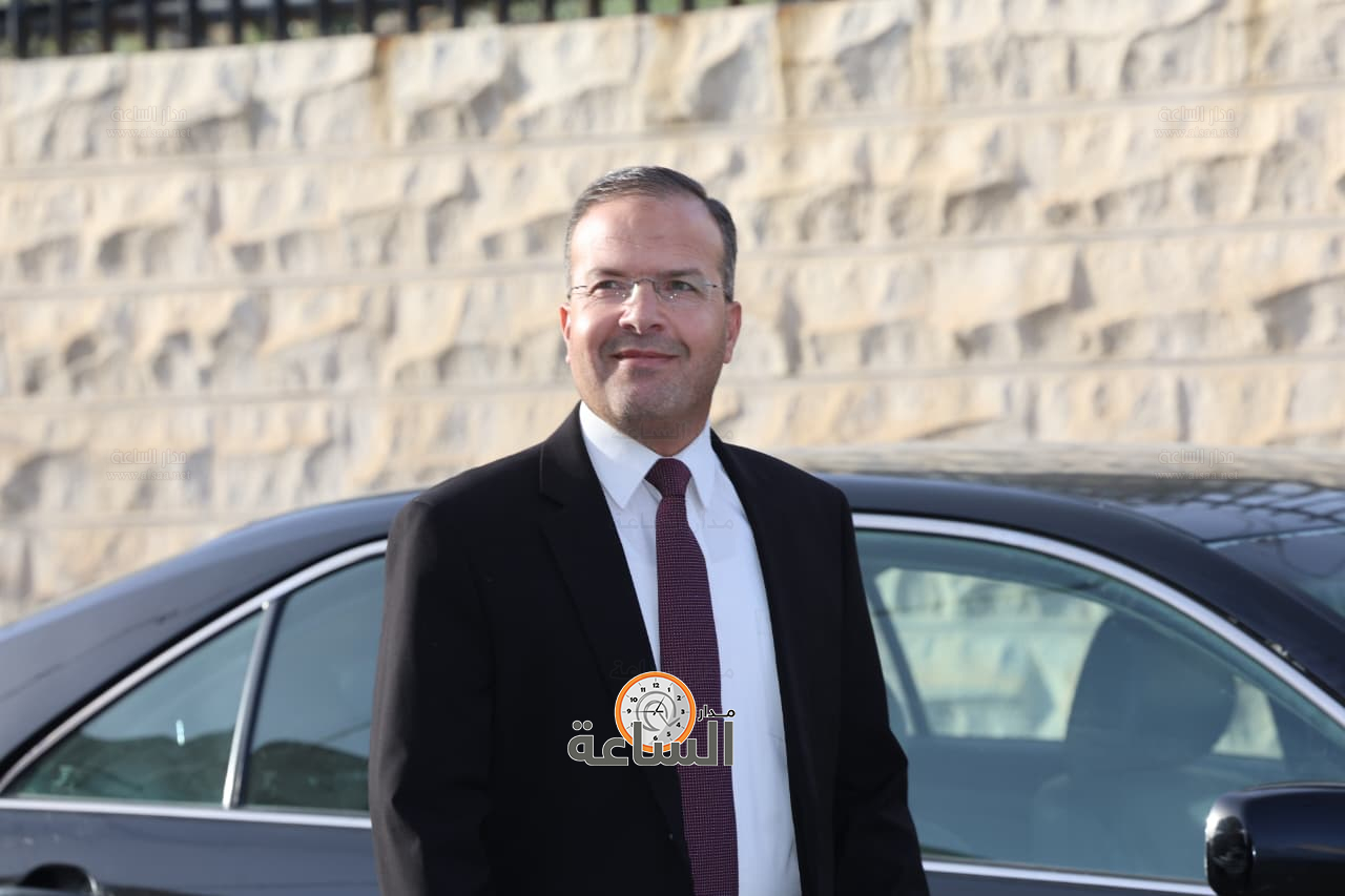 Madar Al-Saa Images 0.541859381001711