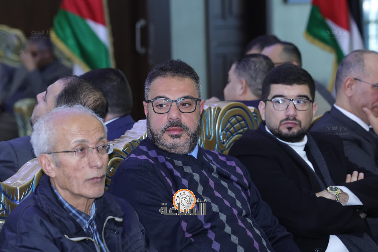 Madar Al-Saa Images 0.46803616392465464