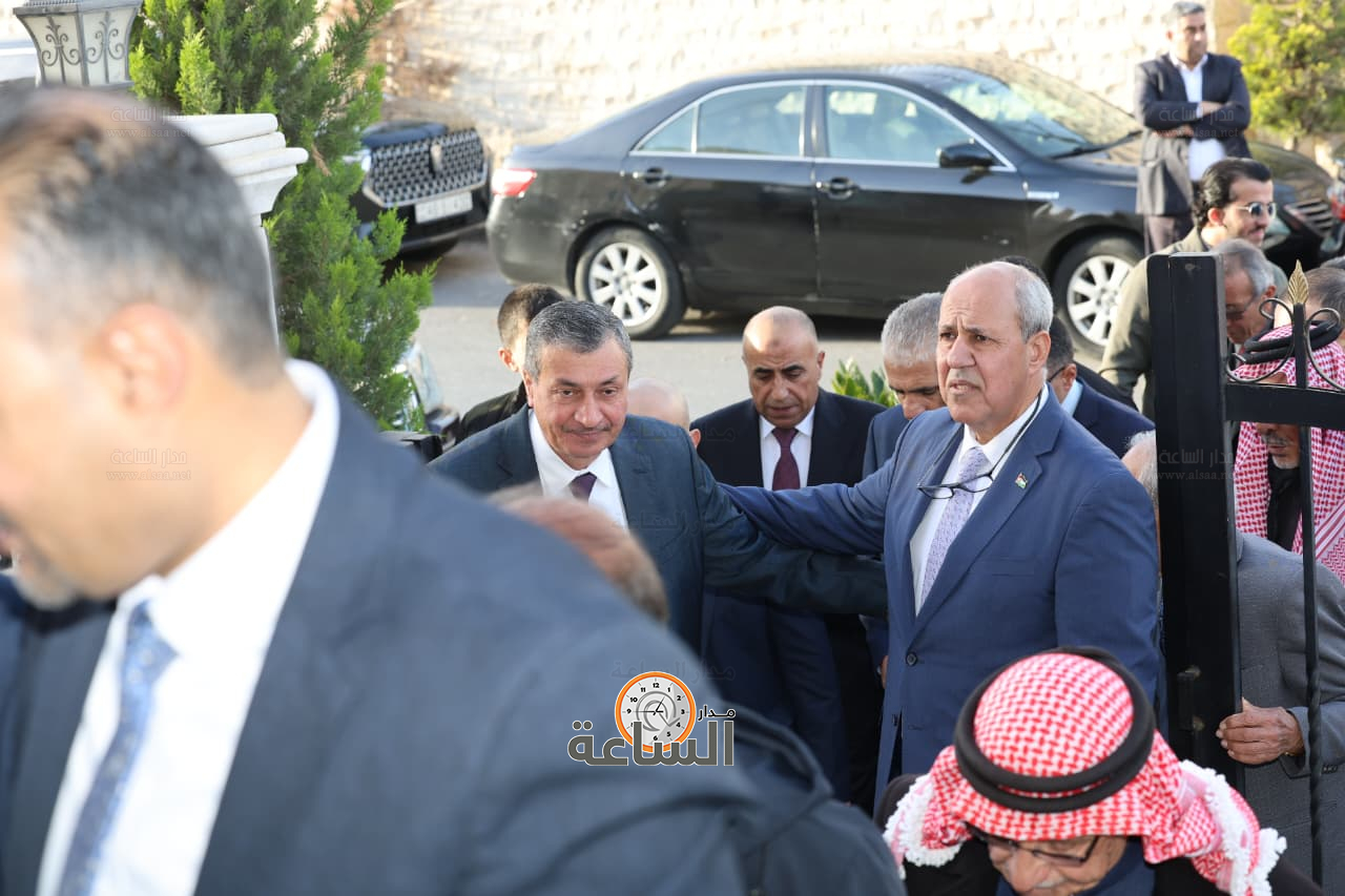 Madar Al-Saa Images 0.8420606199351431